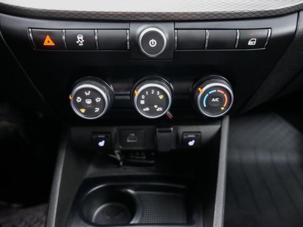 Lada (ВАЗ) Vesta I Рестайлинг (NG) с пробегом 2024 года, цена 1 271 000 рублей, 73673 км, седан, Автокод Объявления
