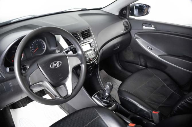Hyundai Solaris I Рестайлинг с пробегом 2015 года, цена 699 000 рублей, 358000 км, седан, Автокод Объявления