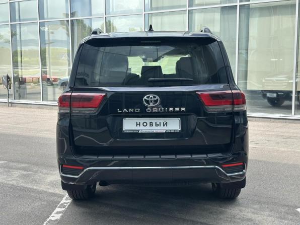 Toyota Land Cruiser 300 Series с пробегом 2026 года, цена 15 600 000 рублей, 16 км, внедорожник, Автокод Объявления