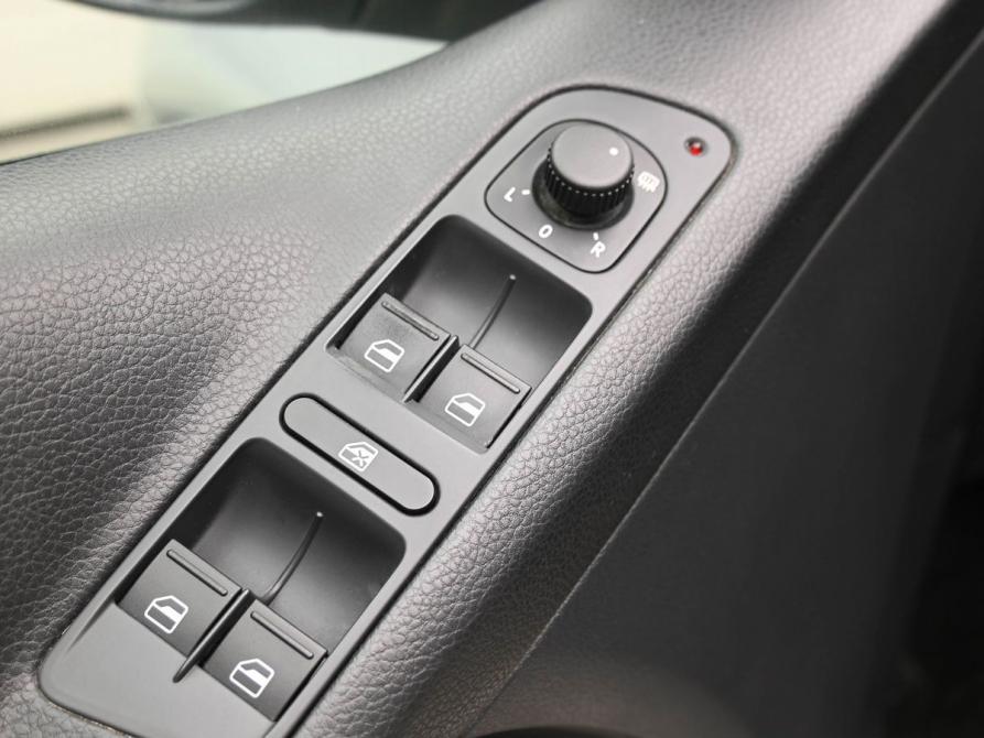 Volkswagen Tiguan I Рестайлинг Ростов-на-Дону  - изображение 20