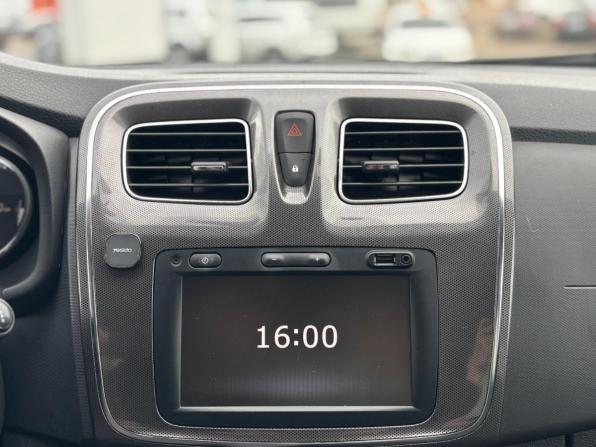Renault Logan II Рестайлинг с пробегом 2020 года, цена 1 350 000 рублей, 111839 км, седан, Автокод Объявления