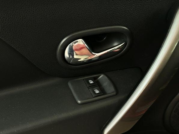 Renault Sandero II с пробегом 2018 года, цена 1 050 000 рублей, 87612 км, хэтчбек, Автокод Объявления