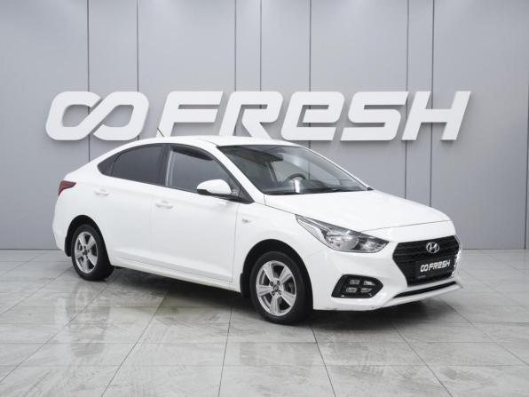 Hyundai Solaris II с пробегом 2017 года, цена 1 470 000 рублей, 114588 км, седан, Автокод Объявления