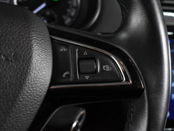 Skoda Octavia III (A7) с пробегом 2015 года, цена 1 299 000 рублей, 186806 км, лифтбек, Автокод Объявления