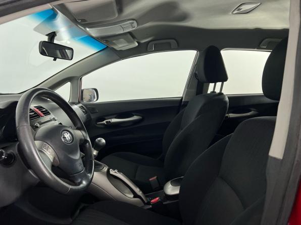 Toyota Auris I с пробегом 2008 года, цена 599 000 рублей, 217690 км, хэтчбек, Автокод Объявления