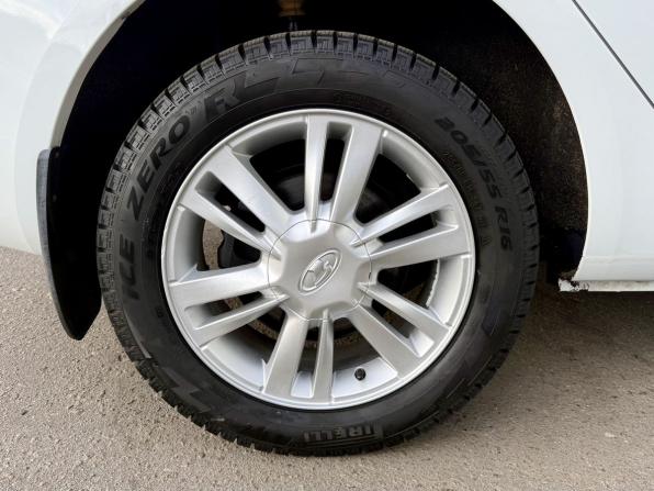 Lada (ВАЗ) Vesta I Рестайлинг (NG) с пробегом 2024 года, цена 1 159 000 рублей, 36300 км, седан, Автокод Объявления