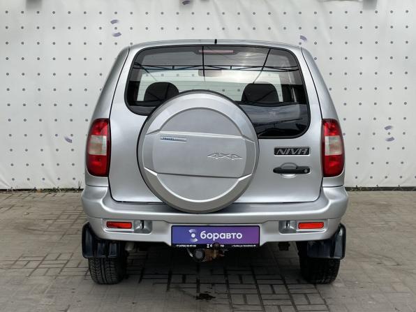 Chevrolet Niva I с пробегом 2004 года, цена 370 000 рублей, 146054 км, внедорожник, Автокод Объявления