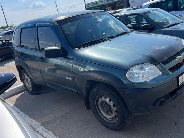 Chevrolet Niva I Рестайлинг с пробегом 2015 года, цена 549 000 рублей, 135104 км, внедорожник, Автокод Объявления