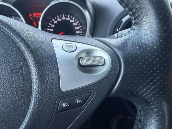 Nissan Juke I с пробегом 2011 года, цена 749 000 рублей, 304683 км, внедорожник, Автокод Объявления