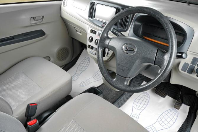 Daihatsu Mira e:S I Рестайлинг с пробегом 2015 года, цена 749 000 рублей, 113000 км, хэтчбек, Автокод Объявления
