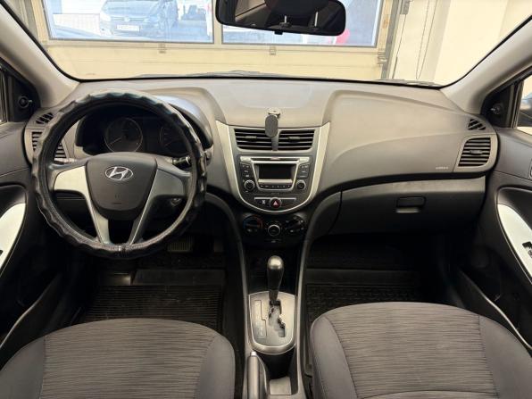 Hyundai Solaris I Рестайлинг с пробегом 2016 года, цена 925 000 рублей, 164700 км, седан, Автокод Объявления