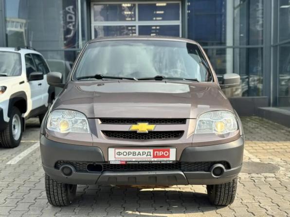 Chevrolet Niva I Рестайлинг с пробегом 2017 года, цена 620 000 рублей, 100000 км, внедорожник, Автокод Объявления
