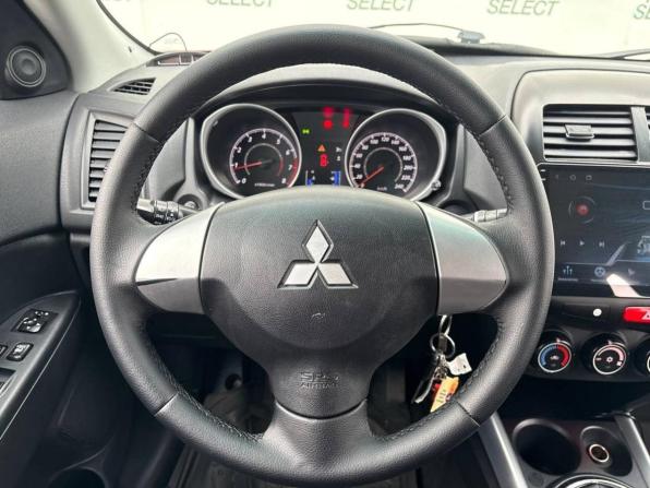 Mitsubishi ASX I с пробегом 2011 года, цена 799 000 рублей, 215000 км, внедорожник, Автокод Объявления