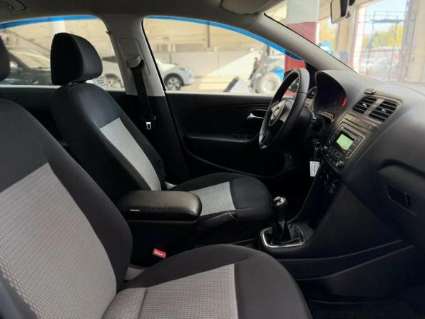 Volkswagen Polo V с пробегом 2014 года, цена 620 000 рублей, 252570 км, седан, Автокод Объявления