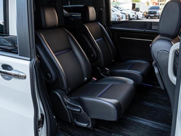 Honda Stepwgn V Рестайлинг с пробегом 2020 года, цена 2 990 000 рублей, 54142 км, минивэн, Автокод Объявления