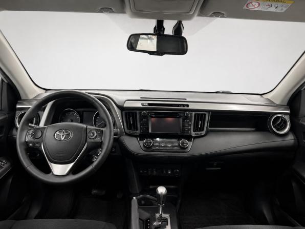 Toyota RAV4 IV (XA40) Рестайлинг с пробегом 2016 года, цена 2 449 000 рублей, 79800 км, внедорожник, Автокод Объявления