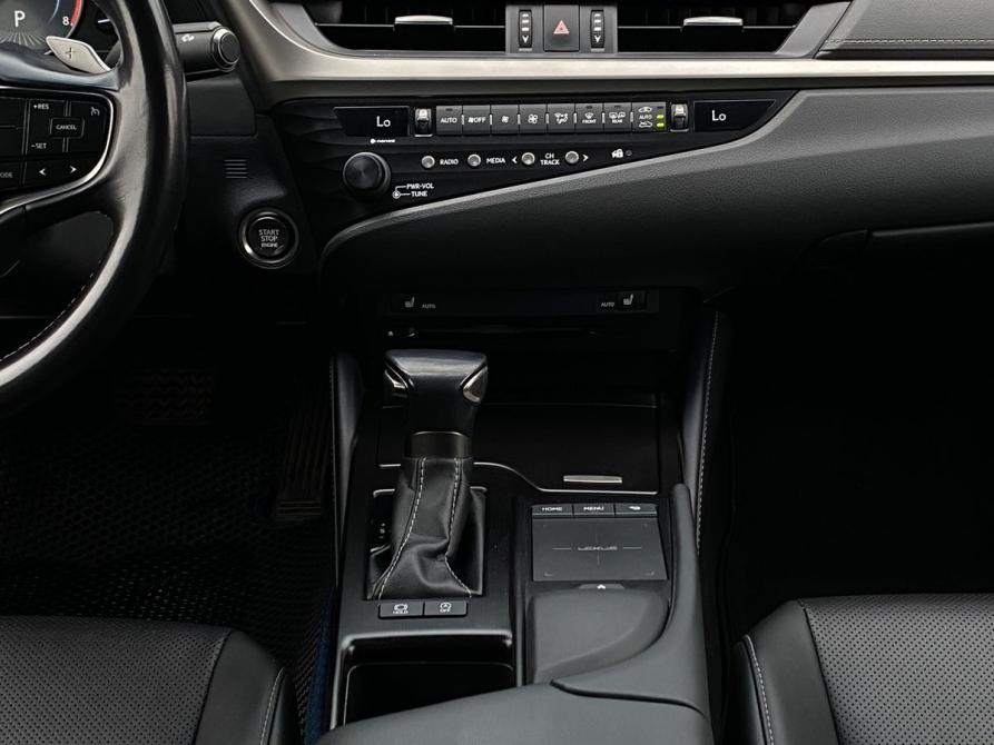 Lexus ES VII Москва  - изображение 13