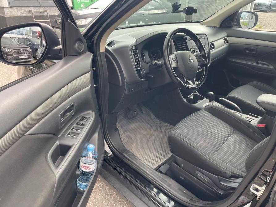 Mitsubishi Outlander III Рестайлинг 2 Санкт-Петербург  - изображение 7