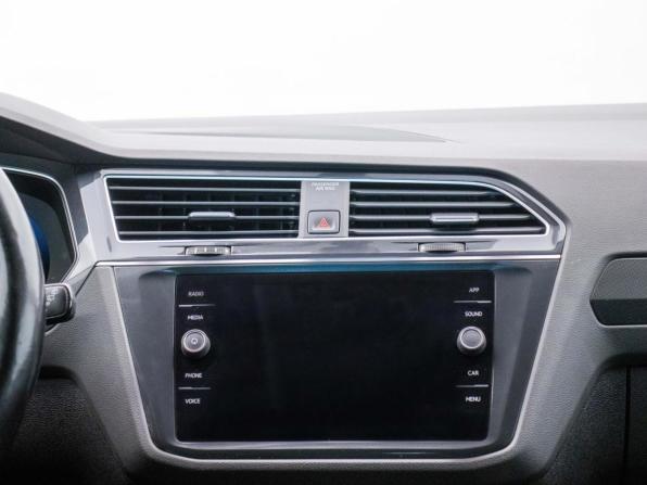 Volkswagen Tiguan II с пробегом 2018 года, цена 2 650 000 рублей, 113456 км, внедорожник, Автокод Объявления
