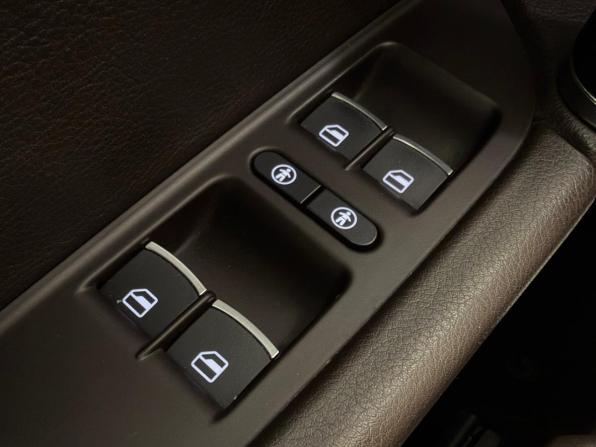 Volkswagen Touareg II Рестайлинг с пробегом 2016 года, цена 2 777 000 рублей, 142988 км, внедорожник, Автокод Объявления