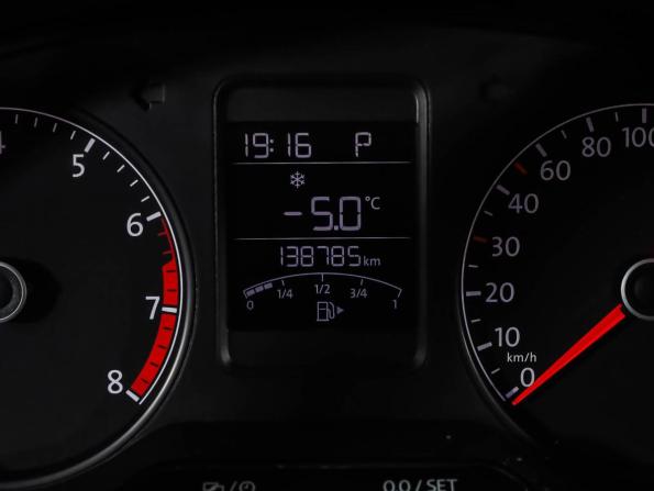 Volkswagen Polo V Рестайлинг с пробегом 2016 года, цена 949 700 рублей, 162000 км, седан, Автокод Объявления