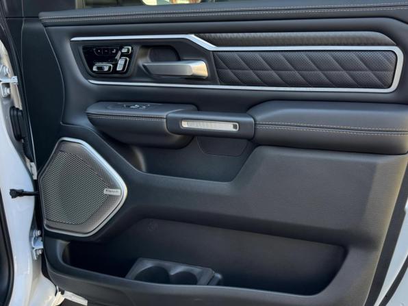 Ram 1500 V Рестайлинг с пробегом 2025 года, цена 10 990 000 рублей, 10000 км, пикап, Автокод Объявления
