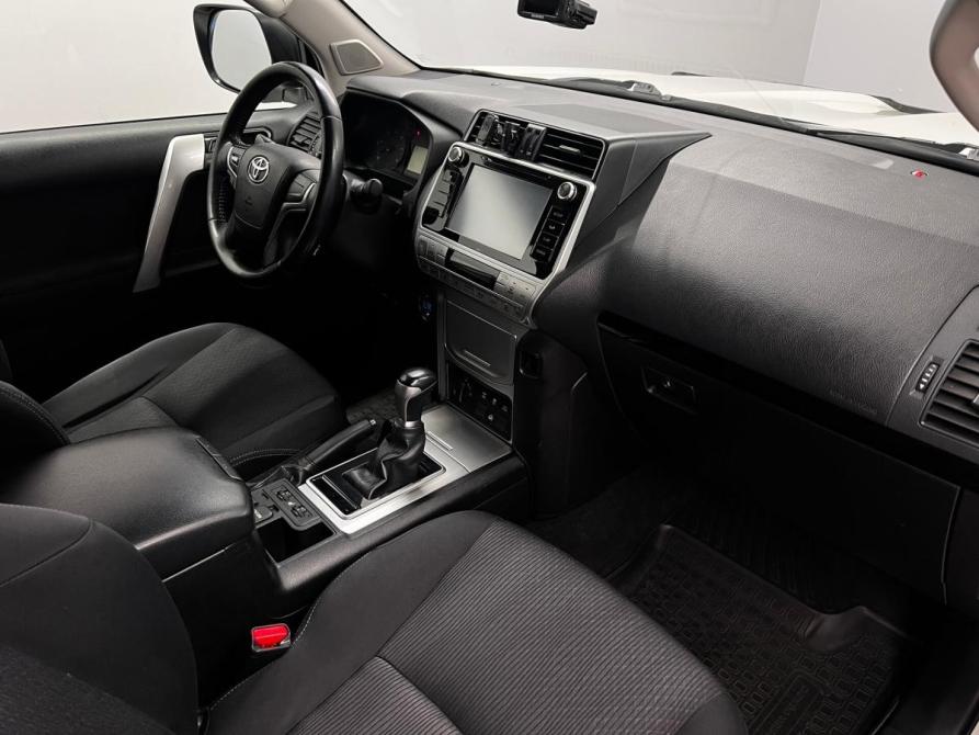 Toyota Land Cruiser Prado 150 Series Рестайлинг 2 Санкт-Петербург  - изображение 9