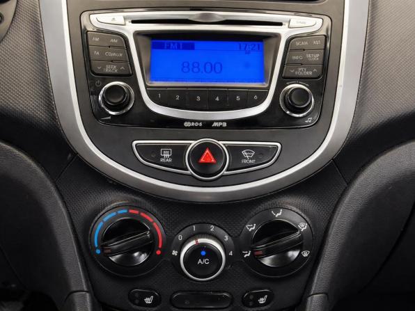 Hyundai Solaris I с пробегом 2011 года, цена 687 000 рублей, 185389 км, седан, Автокод Объявления