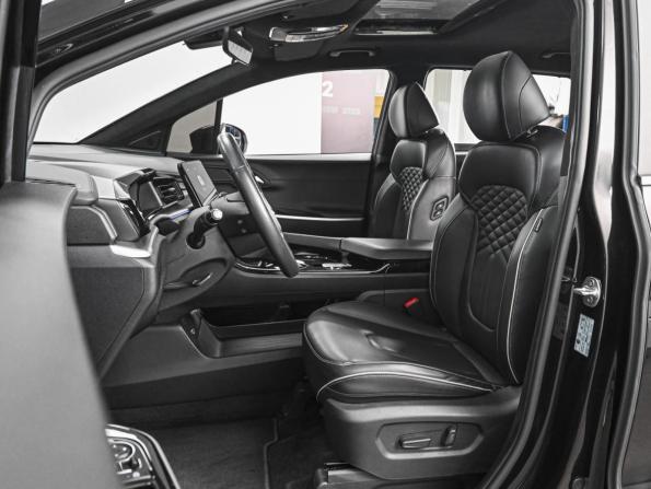 Hyundai Custo I Рестайлинг с пробегом 2025 года, цена 4 380 000 рублей, 23889 км, минивэн, Автокод Объявления
