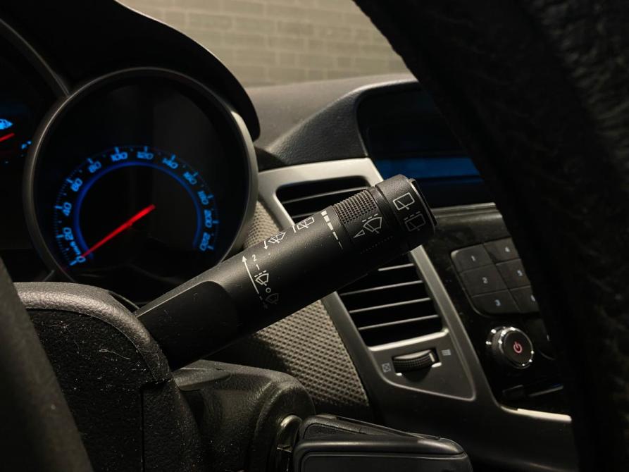 Chevrolet Cruze I Рестайлинг Челябинск  - изображение 18