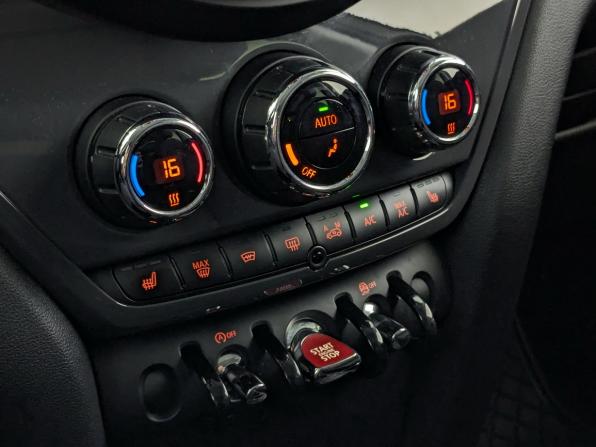 Mini Countryman II с пробегом 2018 года, цена 2 700 000 рублей, 19053 км, внедорожник, Автокод Объявления