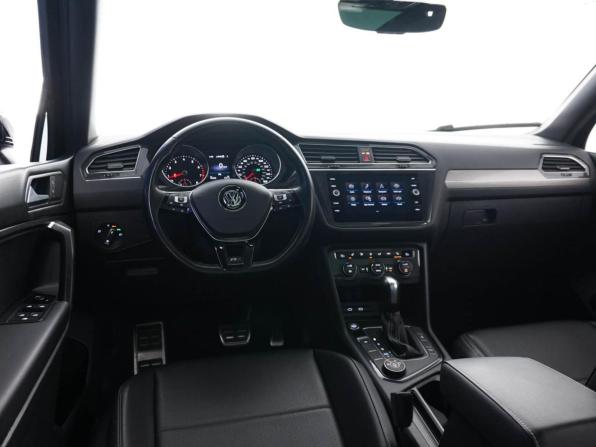 Volkswagen Tiguan II с пробегом 2021 года, цена 4 050 000 рублей, 52926 км, внедорожник, Автокод Объявления