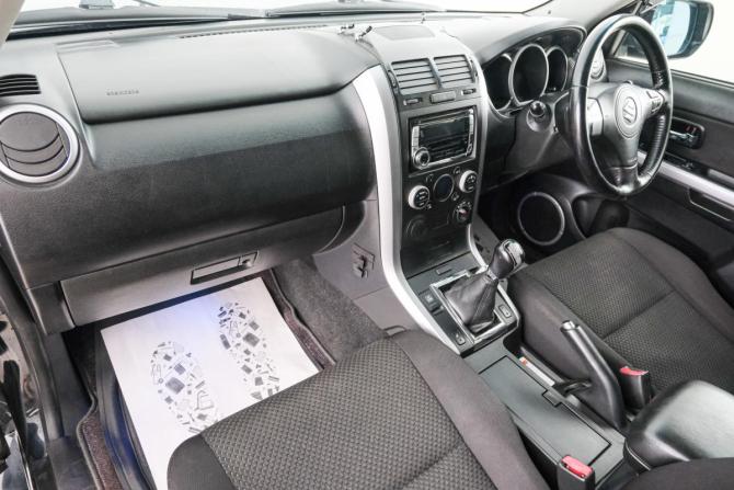 Suzuki Escudo III с пробегом 2008 года, цена 899 000 рублей, 152339 км, внедорожник, Автокод Объявления