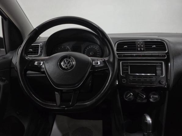 Volkswagen Polo V Рестайлинг с пробегом 2018 года, цена 1 130 000 рублей, 158064 км, седан, Автокод Объявления