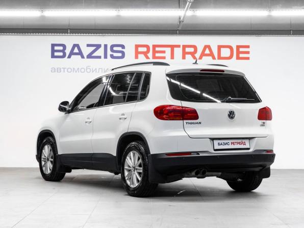 Volkswagen Tiguan I Рестайлинг с пробегом 2015 года, цена 1 400 000 рублей, 118050 км, внедорожник, Автокод Объявления