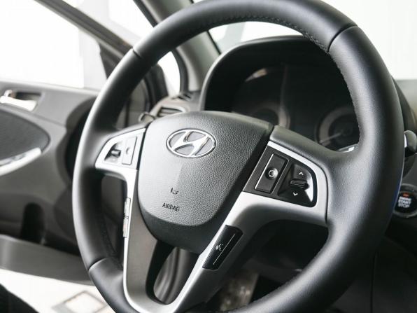 Hyundai Solaris I с пробегом 2011 года, цена 829 900 рублей, 220000 км, седан, Автокод Объявления