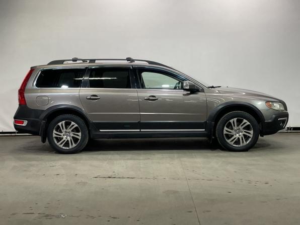 Volvo XC70 II с пробегом 2012 года, цена 1 330 000 рублей, 374096 км, универсал, Автокод Объявления