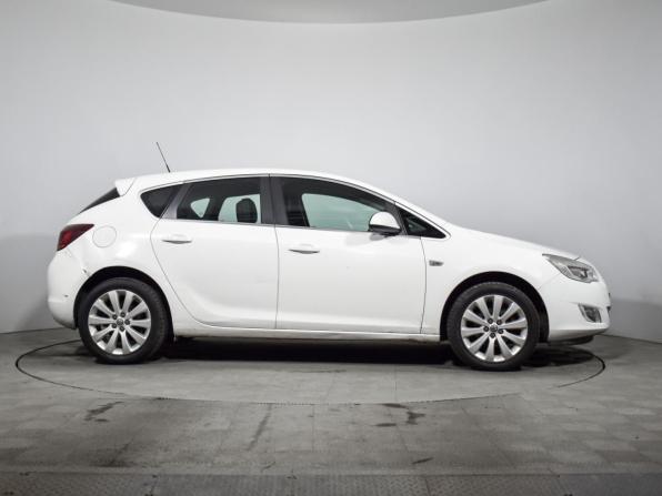 Opel Astra J с пробегом 2011 года, цена 670 000 рублей, 156858 км, хэтчбек, Автокод Объявления