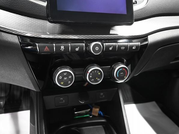Lada (ВАЗ) Vesta I Рестайлинг (NG) с пробегом 2024 года, цена 1 285 000 рублей, 40555 км, седан, Автокод Объявления