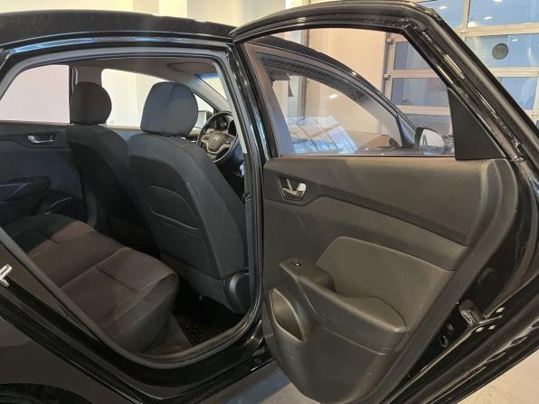 Hyundai Solaris II с пробегом 2019 года, цена 1 265 000 рублей, 141634 км, седан, Автокод Объявления