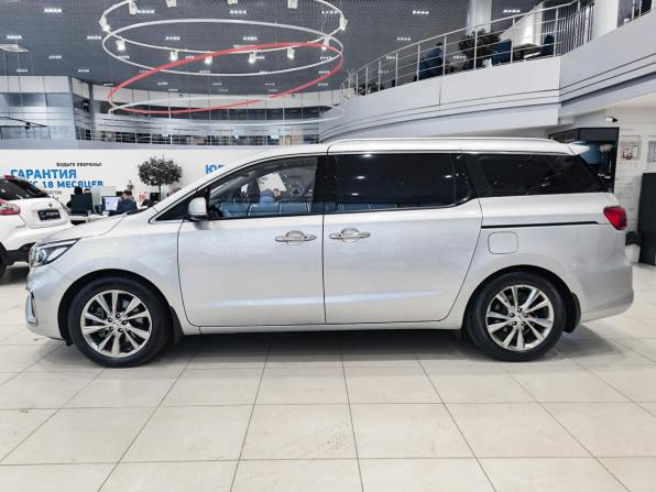 Kia Carnival III с пробегом 2020 года, цена 2 900 000 рублей, 108500 км, минивэн, Автокод Объявления