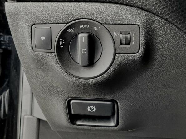 Mercedes-Benz A-Класс III (W176) Рестайлинг с пробегом 2015 года, цена 1 180 000 рублей, 221356 км, хэтчбек, Автокод Объявления