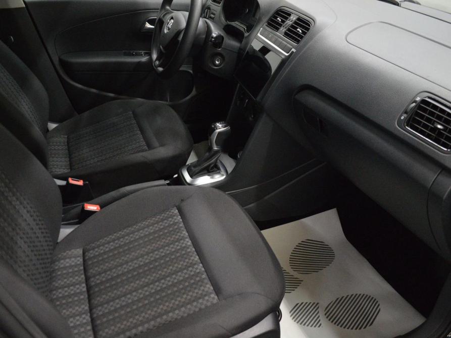 Volkswagen Polo V Рестайлинг Санкт-Петербург  - изображение 11
