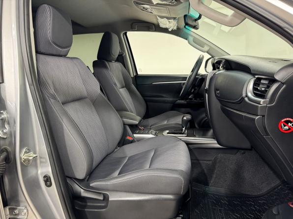 Toyota Fortuner II Рестайлинг с пробегом 2022 года, цена 4 950 000 рублей, 738 км, внедорожник, Автокод Объявления