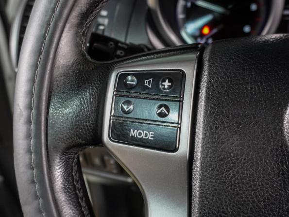 Toyota Land Cruiser Prado 150 Series Рестайлинг 1 с пробегом 2015 года, цена 3 049 000 рублей, 430023 км, внедорожник, Автокод Объявления