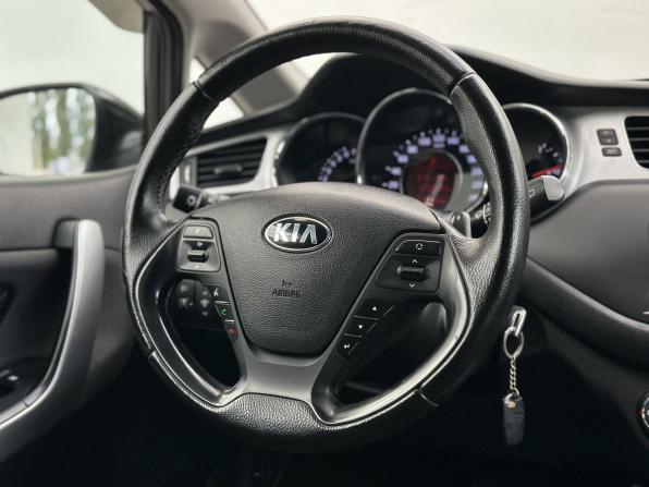 Kia Ceed II с пробегом 2015 года, цена 1 290 000 рублей, 126715 км, хэтчбек, Автокод Объявления