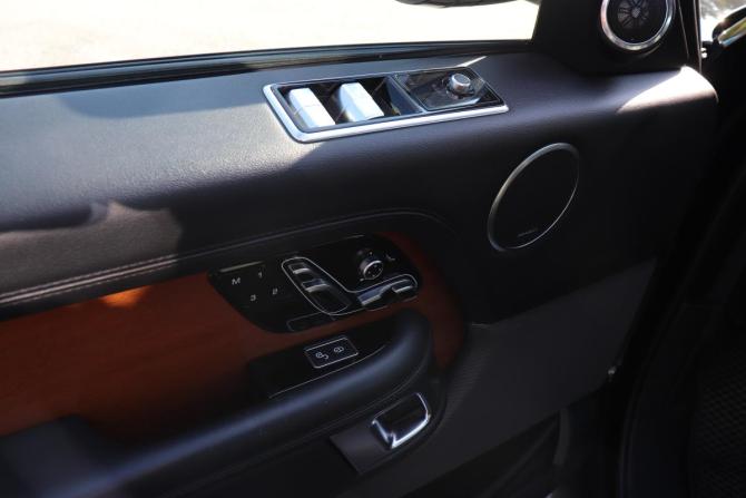Land Rover Range Rover IV Рестайлинг с пробегом 2019 года, цена 5 898 000 рублей, 97482 км, внедорожник, Автокод Объявления