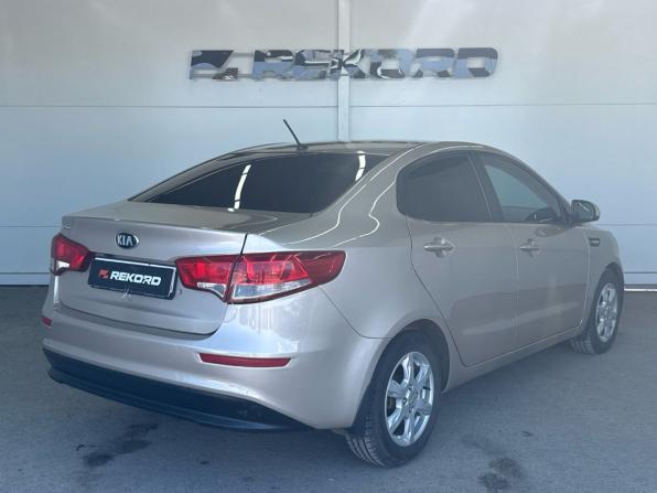 Kia Rio III Рестайлинг с пробегом 2015 года, цена 799 000 рублей, 203885 км, седан, Автокод Объявления