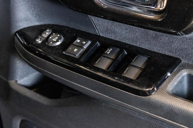 Honda N-BOX II с пробегом 2019 года, цена 939 000 рублей, 152365 км, минивэн, Автокод Объявления