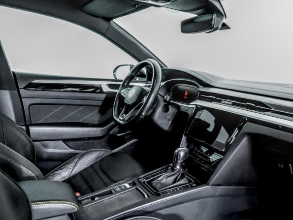 Volkswagen Passat CC II Рестайлинг с пробегом 2022 года, цена 3 490 000 рублей, 59850 км, лифтбек, Автокод Объявления
